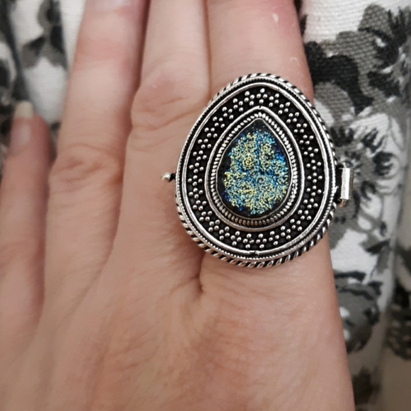New Titanium Druzy 925 Silver Poison Ring. - Picture 3 of 8